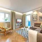 Chmielna 73 P&o Serviced Apartment Warschau