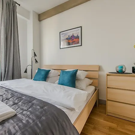 Апартаменты Chmielna 73 P&o Serviced