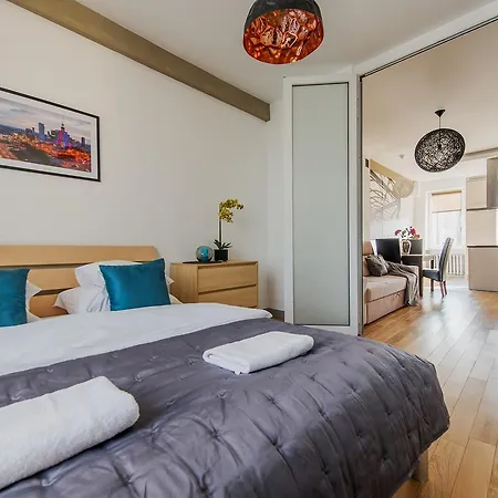 Apartment Chmielna 73 P&o Serviced Warsaw
