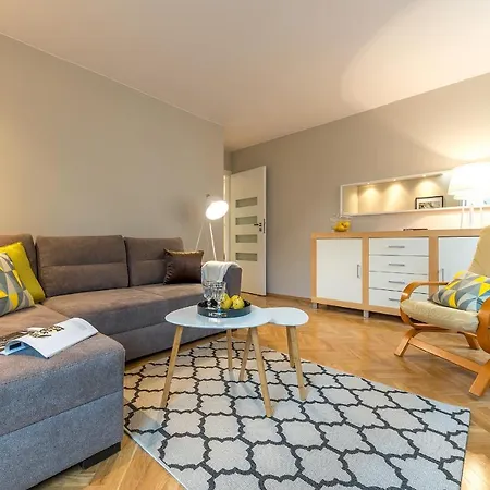 Apartment Chmielna 73 P&o Serviced Warsaw